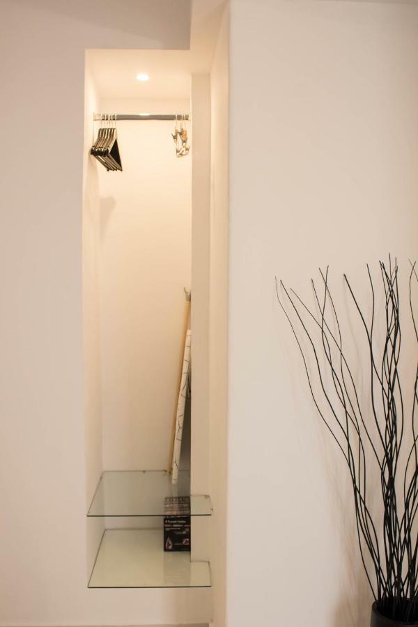 Super Stylish Apartments In Syntagma Square! アテネ エクステリア 写真